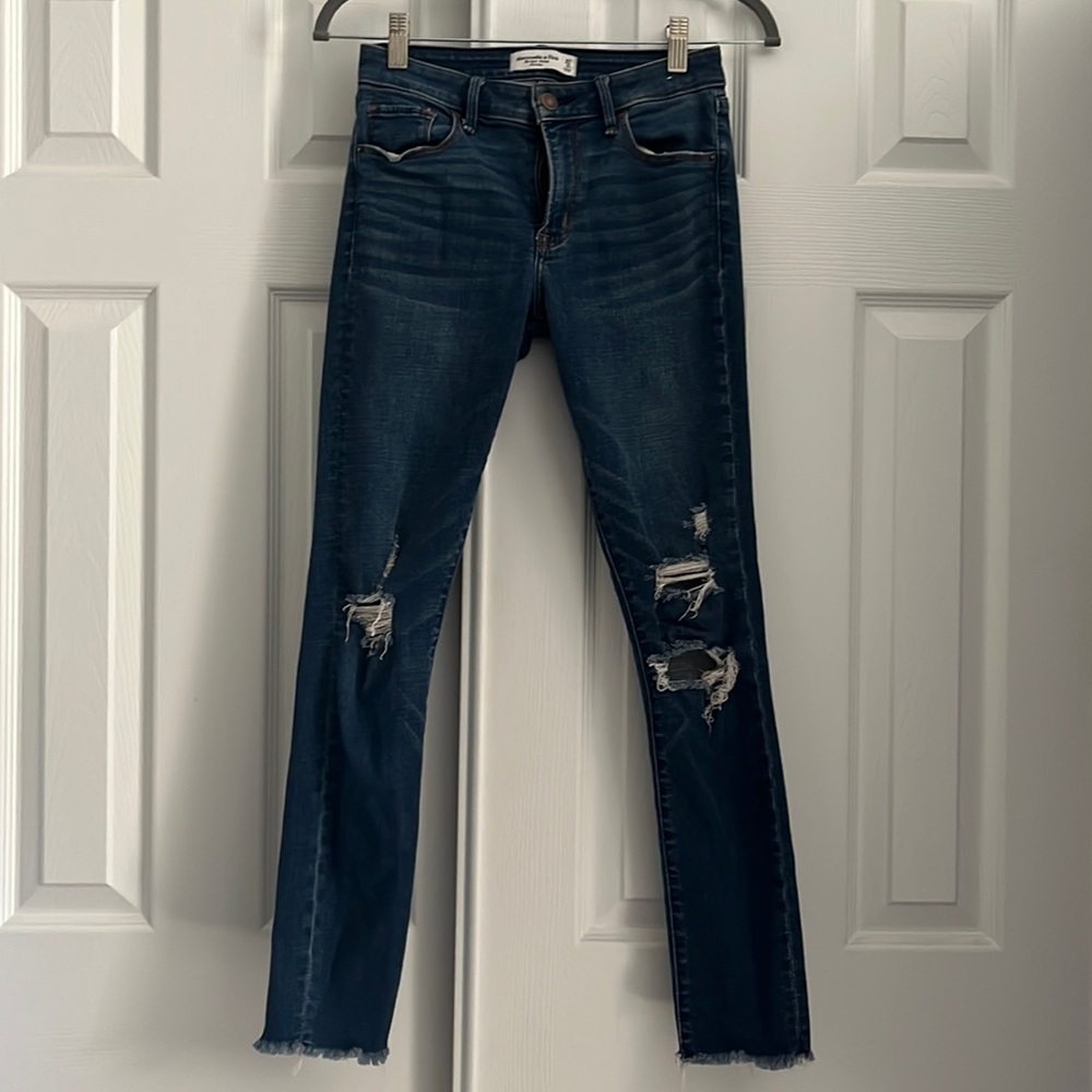 Abercrombie and Fitch super skinny mid rise distressed jeans in size 27/4 reg